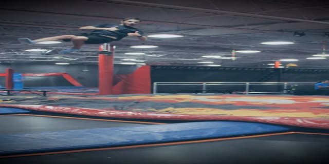 Oakville - Aero Drop at AeroSports Oakville indoor trampoline park