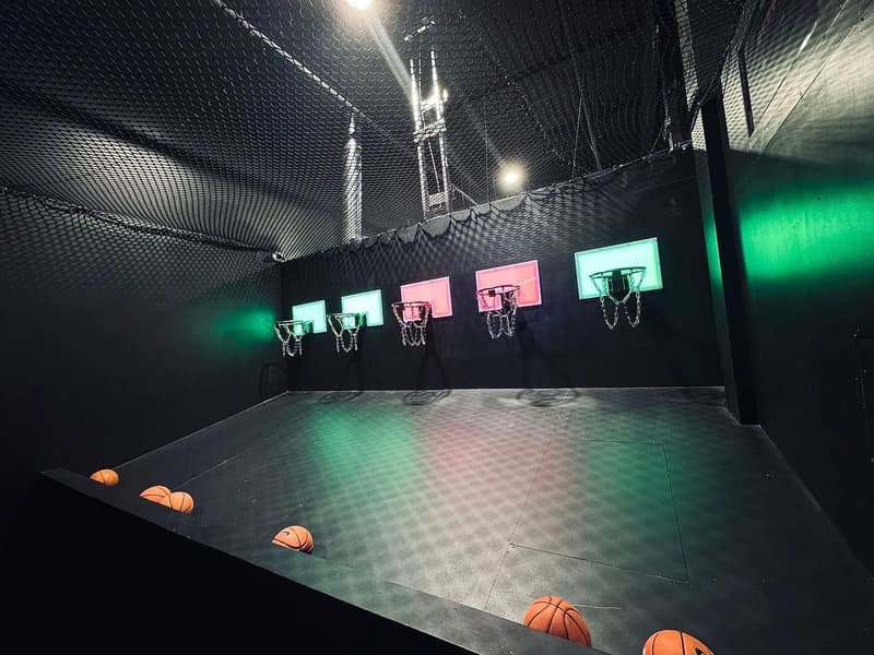 Hoops photo at AeroSports St. Catharines